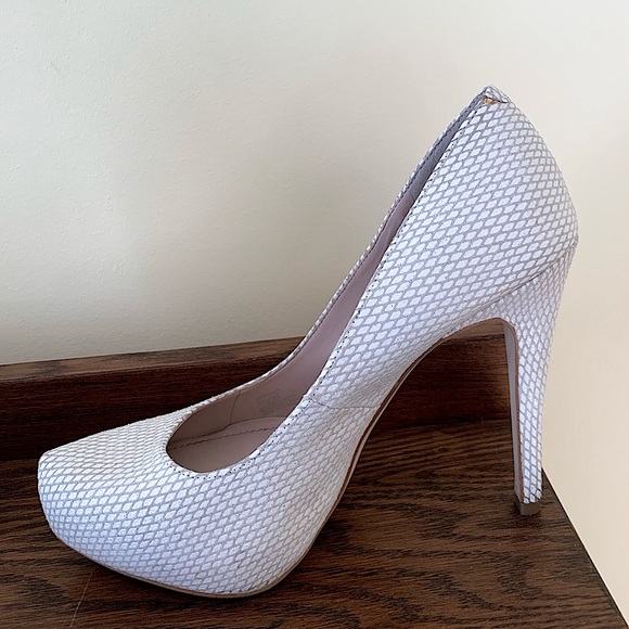 BCBGeneration Suede Leather Parade Platform Pump - Picture 8 of 13